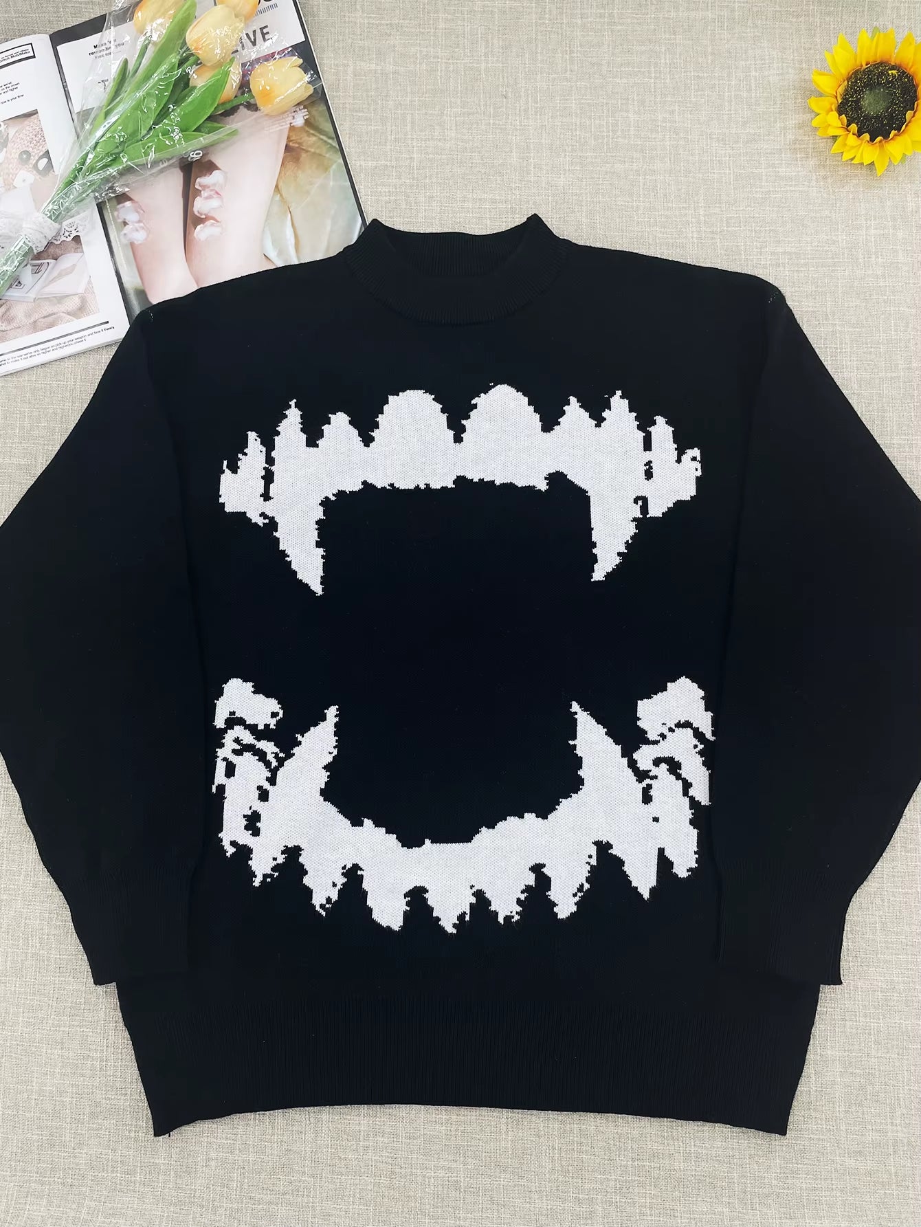 2024 Y2K Retro Sweater in Autumn and Winter Y2K Teeth Marks Pattern Sweater Winter Harajuku Sweater Unisex Aesthetic Clothes